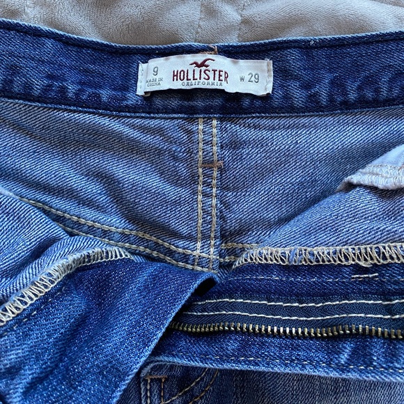 Hollister Jean Shorts - Picture 3 of 3